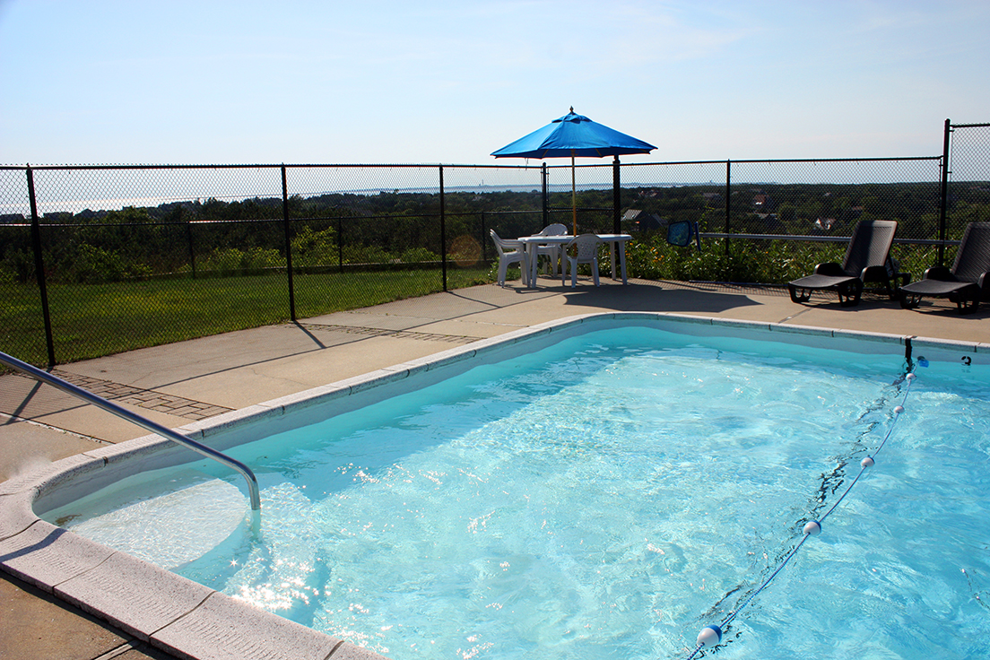 Cape Cod Bay View Motel - Pool